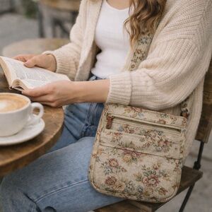 Vintage Floral Tapestry Crossbody Bag Boho Cottagecore